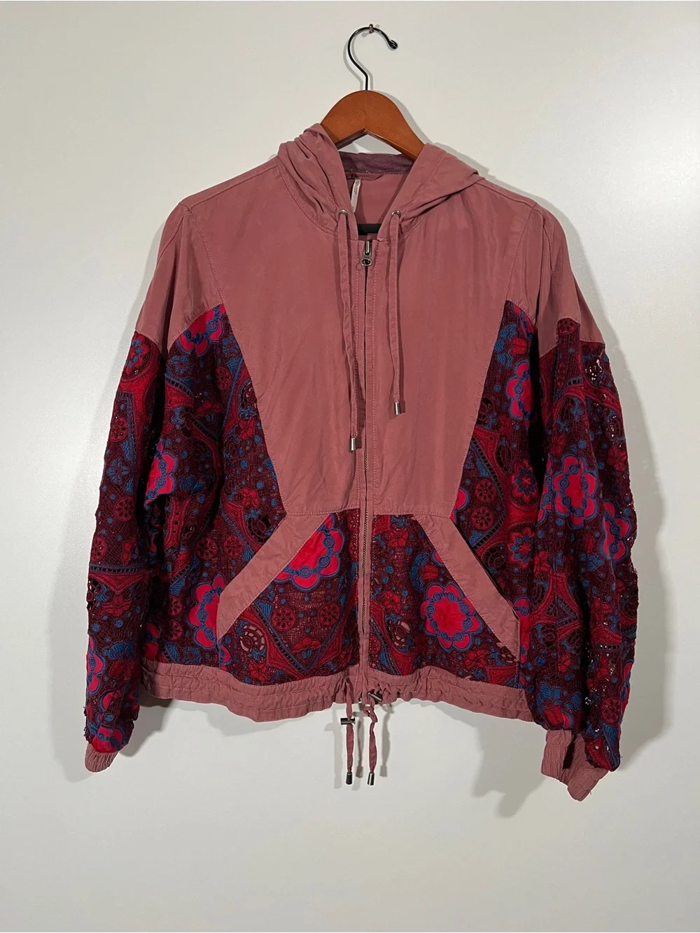 Free People Magpie Embroidered Lace Sleeve Jacket Size Small Baggy Fit Pink Blue
